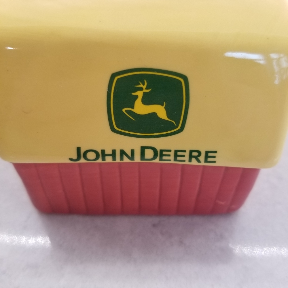 John Deere Salt and Pepper Shaker - Picture 4 of 11
